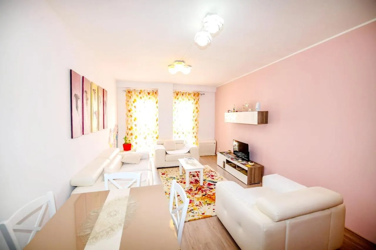 Happy Stories' Apartment In City Centre Shkodër